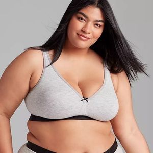 Cacique sz 50B Gray Unlined No Wire Bra